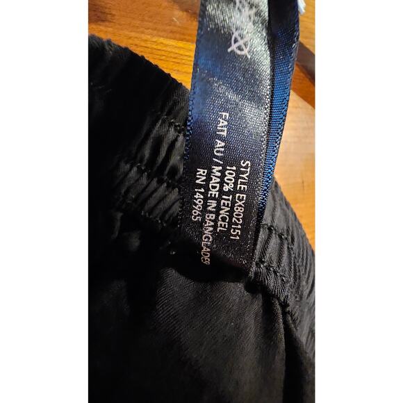 Esteez Black Skirt Modest A-Line Knee Length 100% Tencel Savannah Sz S - Picture 9 of 11